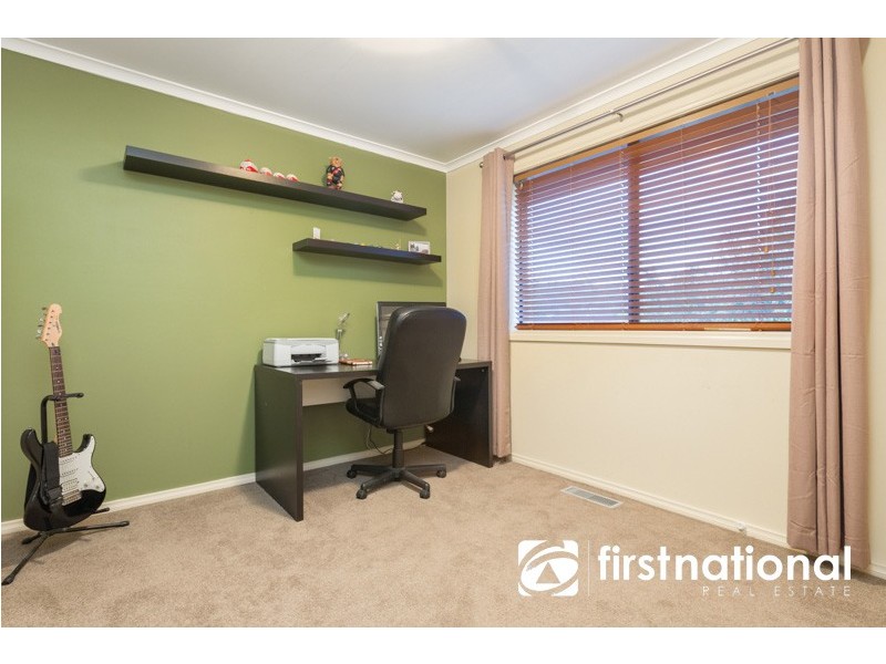 14 Wallangara Drive, Pakenham VIC 3810