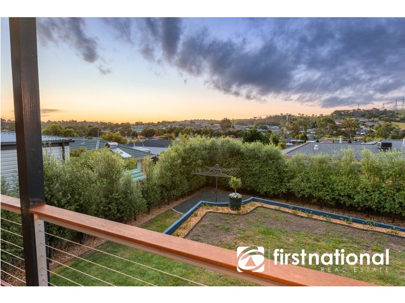 14 Wallangara Drive, Pakenham VIC 3810