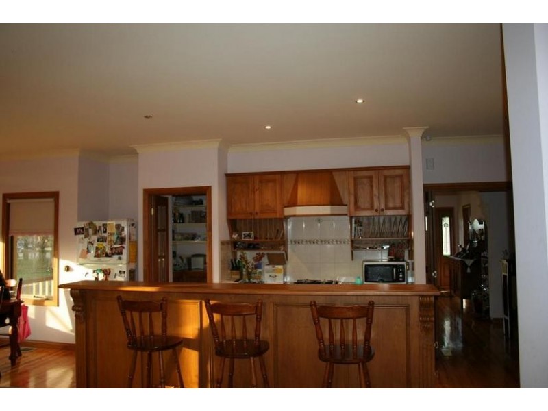 15 Murray Avenue, Pakenham VIC 3810