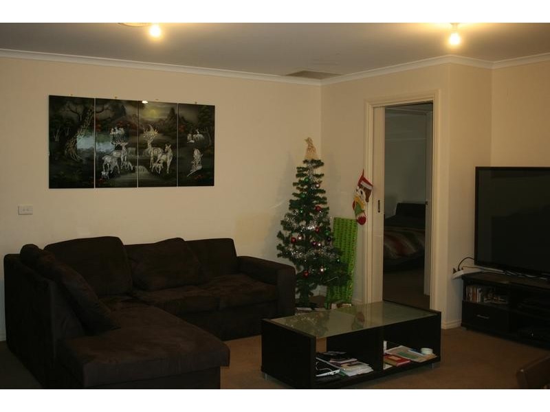 4/108 Ahern Road, Pakenham VIC 3810