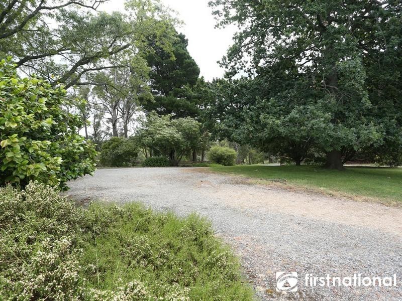 210 Gordon Road, Pakenham Upper VIC 3810