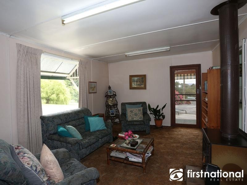 210 Gordon Road, Pakenham Upper VIC 3810