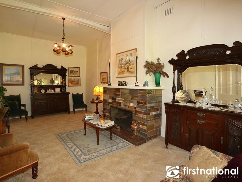 210 Gordon Road, Pakenham Upper VIC 3810