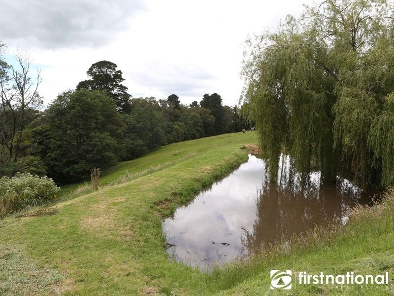 210 Gordon Road, Pakenham Upper VIC 3810