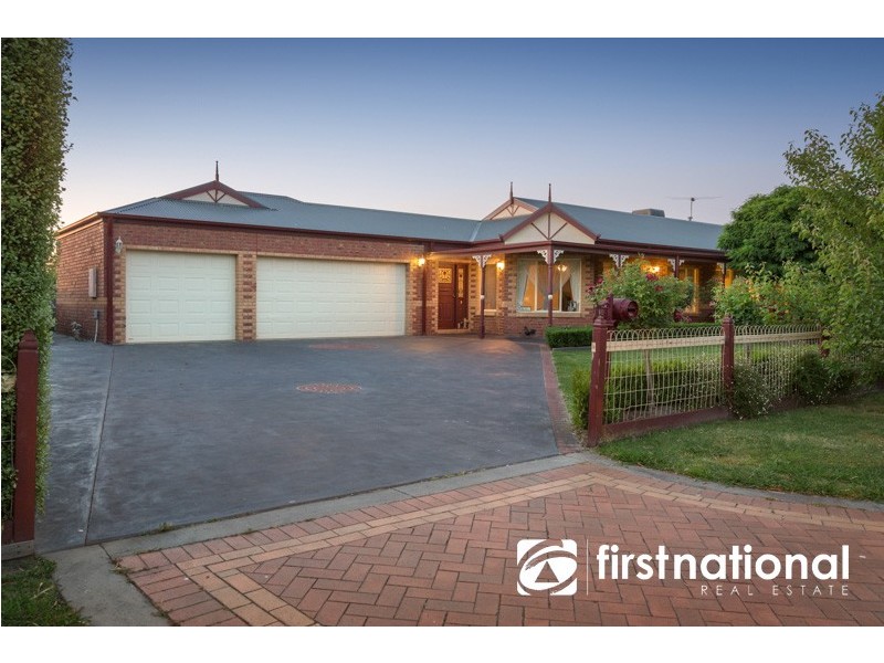 18 Malouf Court, Pakenham VIC 3810
