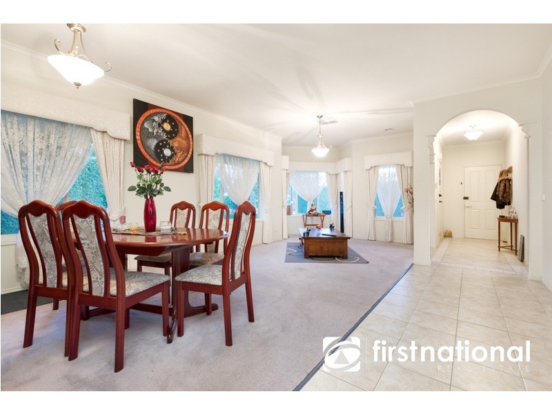 18 Malouf Court, Pakenham VIC 3810