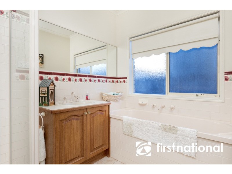 18 Malouf Court, Pakenham VIC 3810