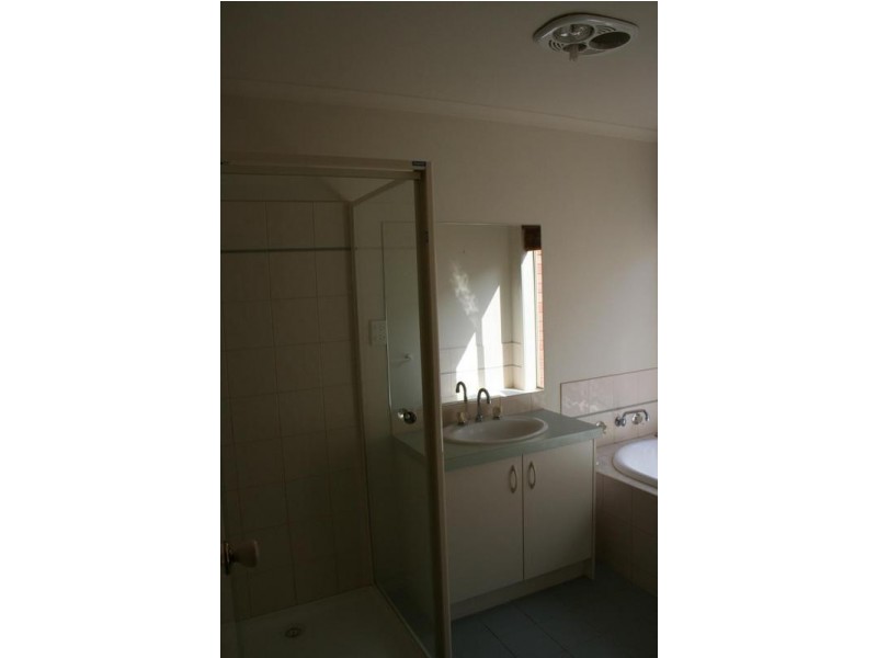 9 Spring Circuit, Pakenham VIC 3810