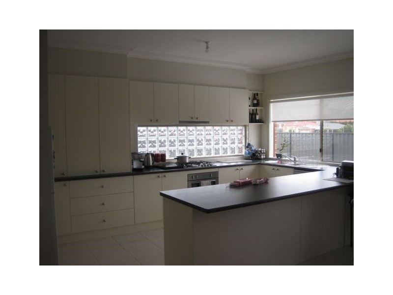 34 Windermere Boulevard, Pakenham VIC 3810