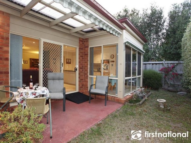 6 Clearwater Drive, Pakenham VIC 3810