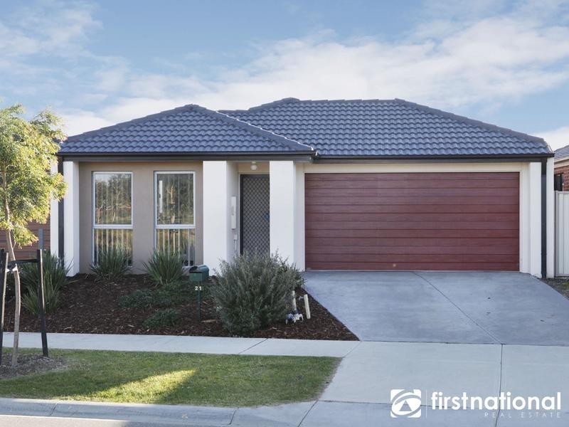 21 Celebration Circuit, Pakenham VIC 3810