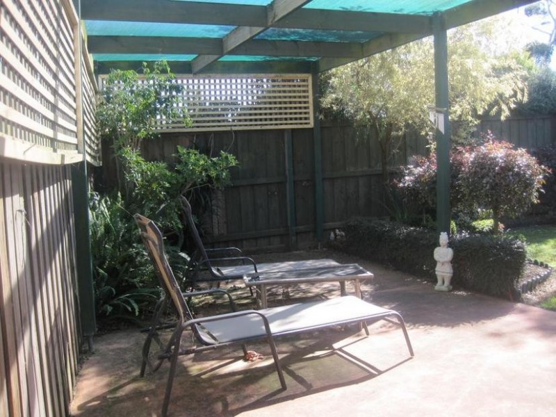 2 Jacqueline Place, Pakenham VIC 3810