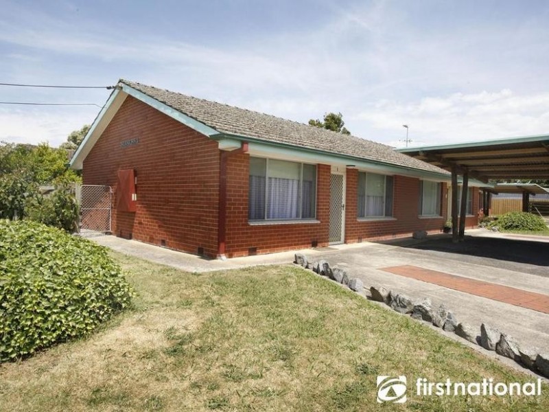 1/1 Charles Street, Pakenham VIC 3810