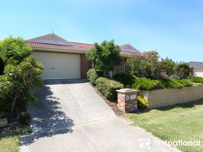 2 Snow Gum Court, Pakenham VIC 3810