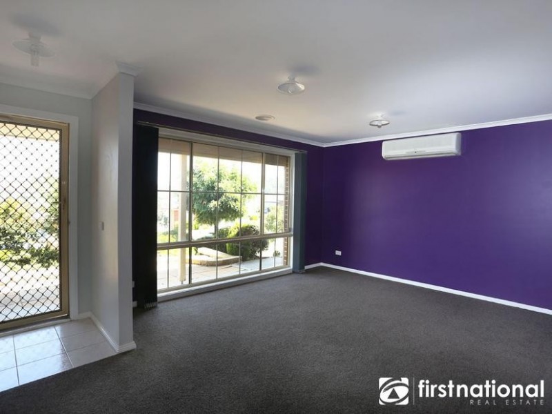 2 Snow Gum Court, Pakenham VIC 3810