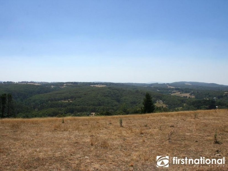 137 Bourkes Creek Road, Pakenham Upper VIC 3810