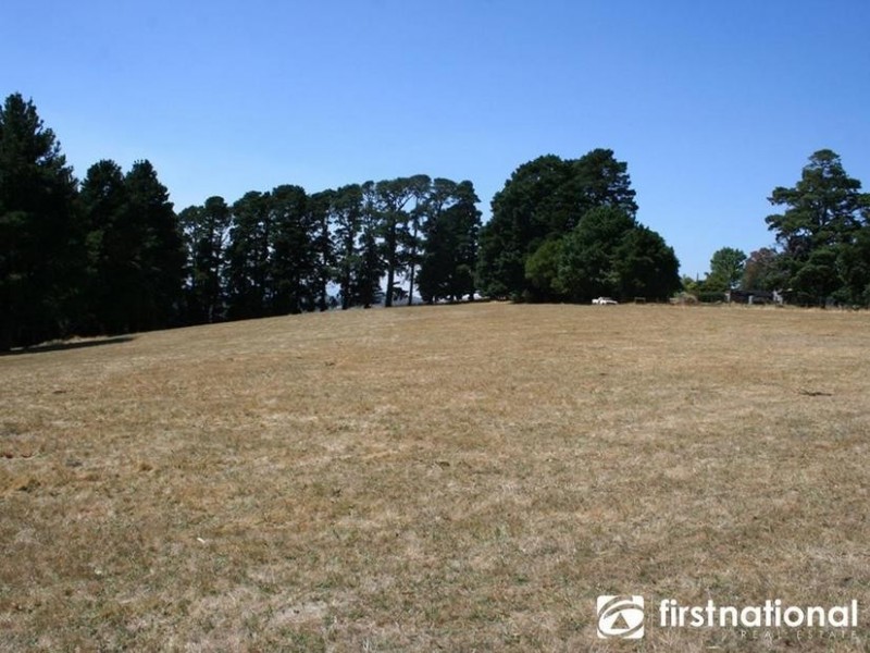 137 Bourkes Creek Road, Pakenham Upper VIC 3810
