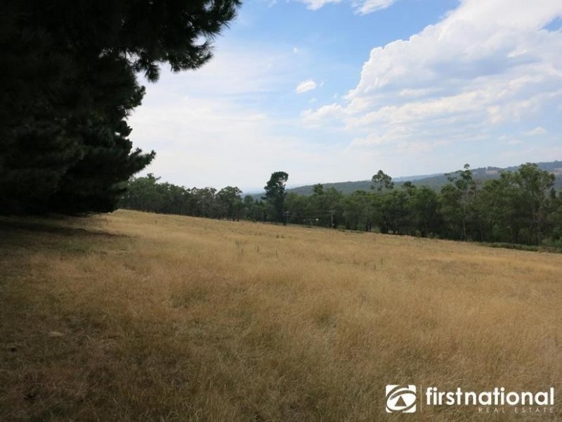 137 Bourkes Creek Road, Pakenham Upper VIC 3810