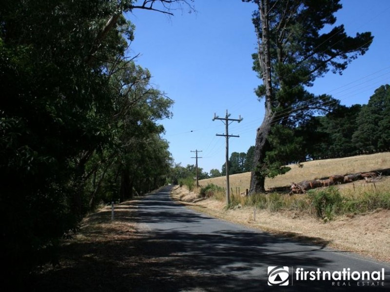 137 Bourkes Creek Road, Pakenham Upper VIC 3810