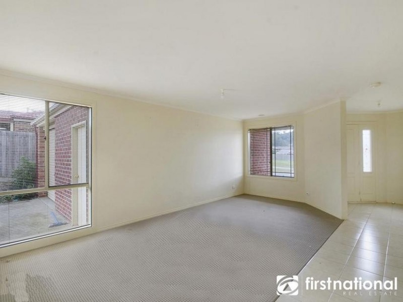 9 Torre Road, Pakenham VIC 3810