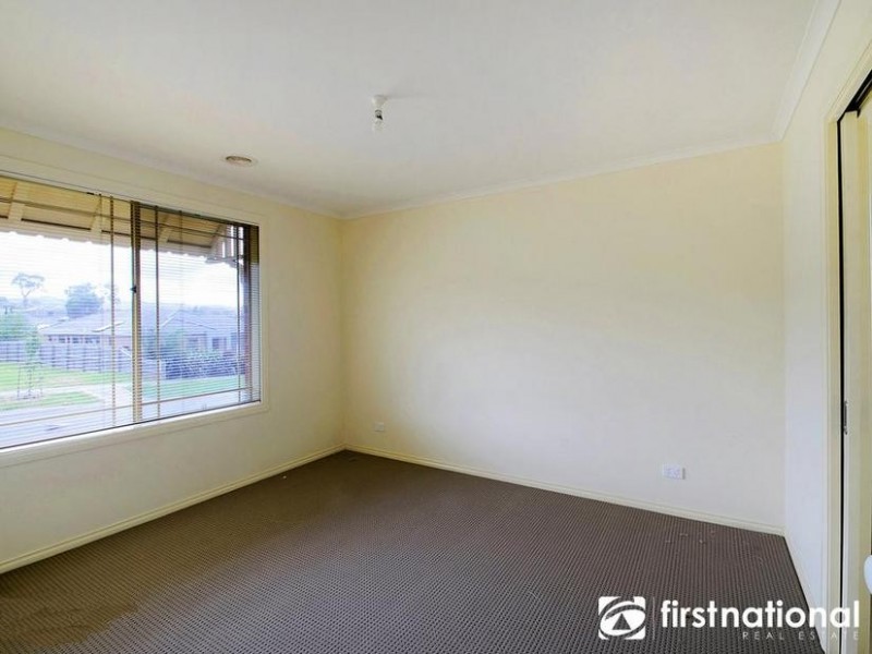 9 Torre Road, Pakenham VIC 3810