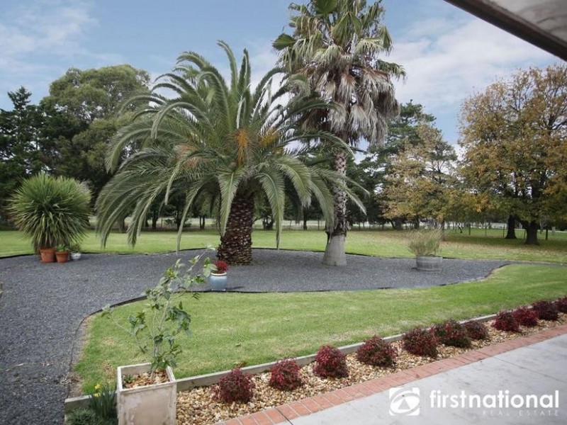 45 Main St, Nar Nar Goon VIC 3812