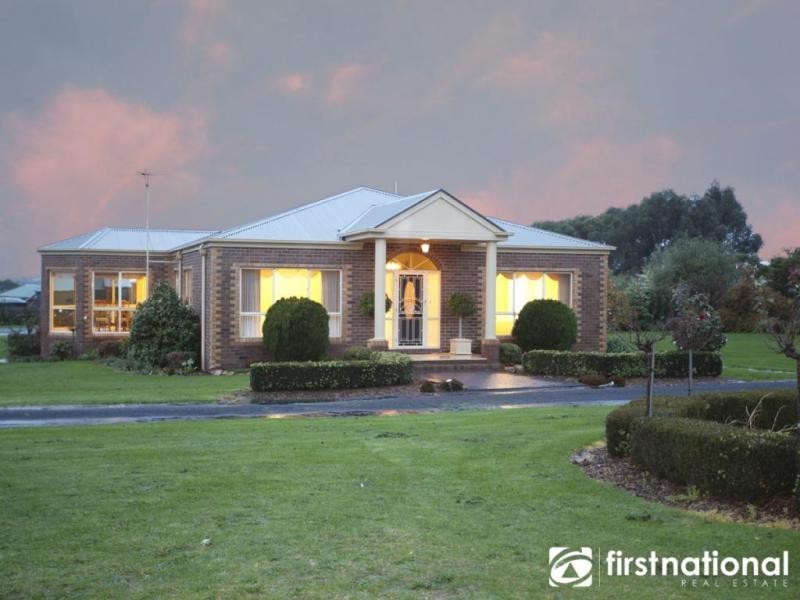 1 Bendanelle Court, Garfield VIC 3814