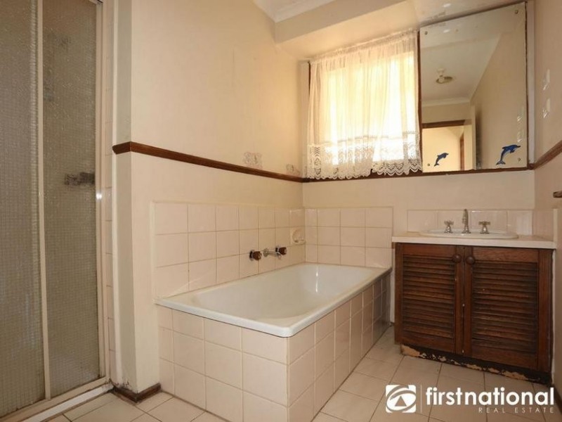 28 Home Road, Nar Nar Goon VIC 3812