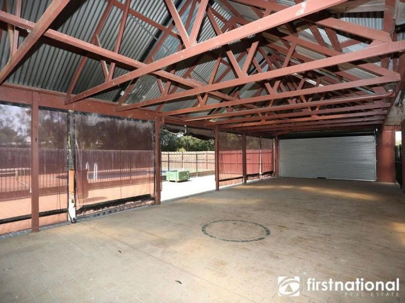 28 Home Road, Nar Nar Goon VIC 3812