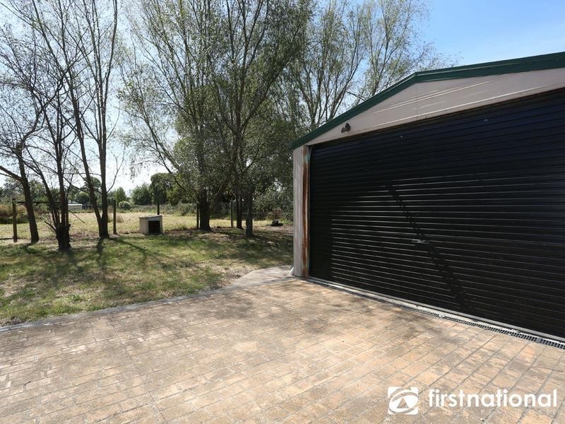 28 Home Road, Nar Nar Goon VIC 3812