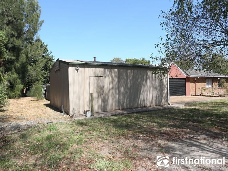 28 Home Road, Nar Nar Goon VIC 3812