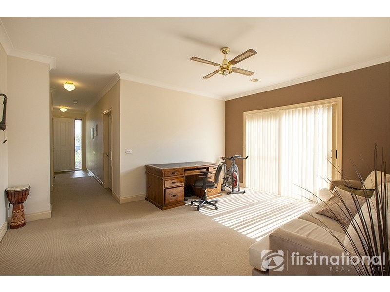 4 Spring Circuit, Pakenham VIC 3810