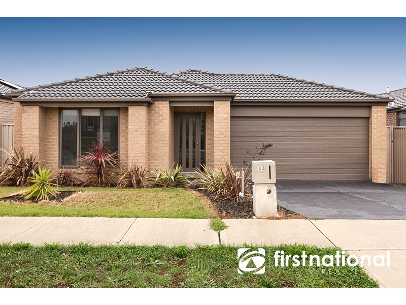 10 Keating Street, Pakenham VIC 3810