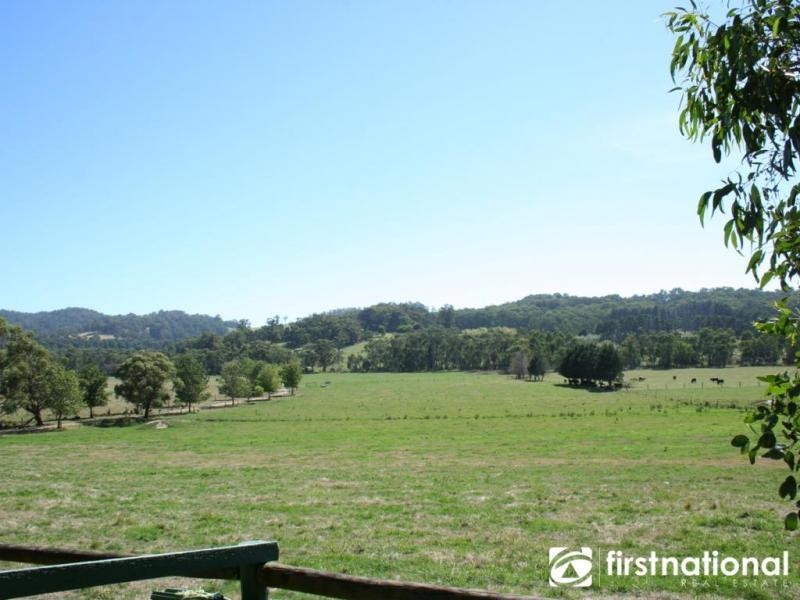 265 Sanders Road, Garfield North VIC 3814