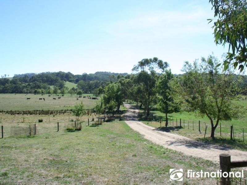 265 Sanders Road, Garfield North VIC 3814