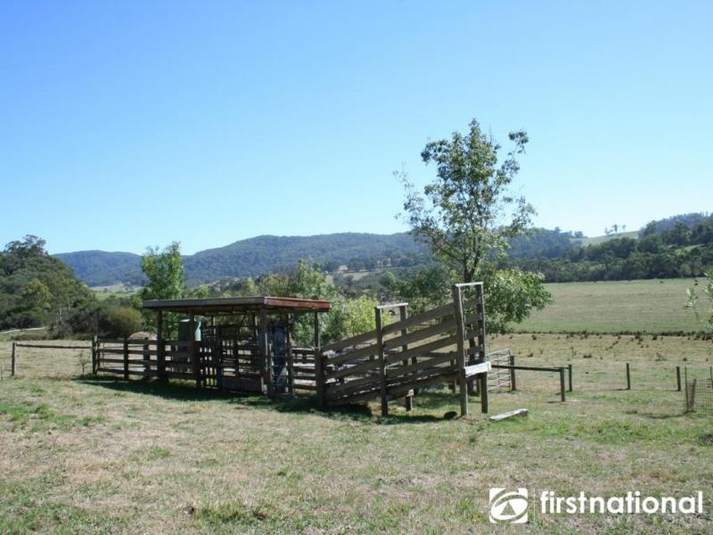 265 Sanders Road, Garfield North VIC 3814