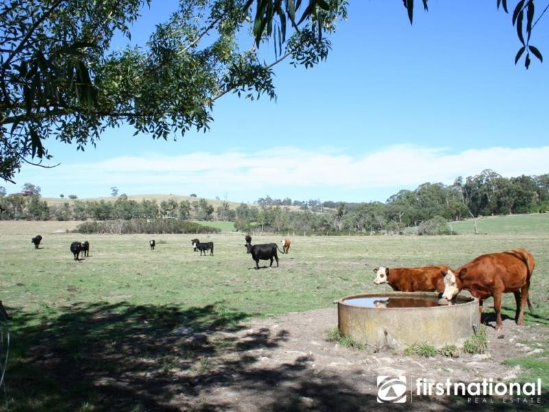 265 Sanders Road, Garfield North VIC 3814