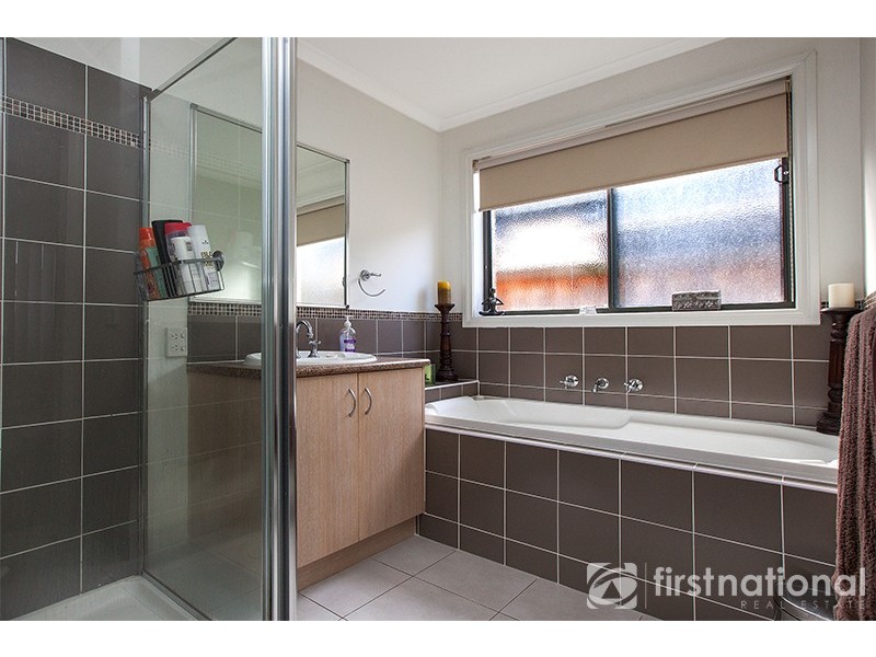 17/31 Syme Road, Pakenham VIC 3810