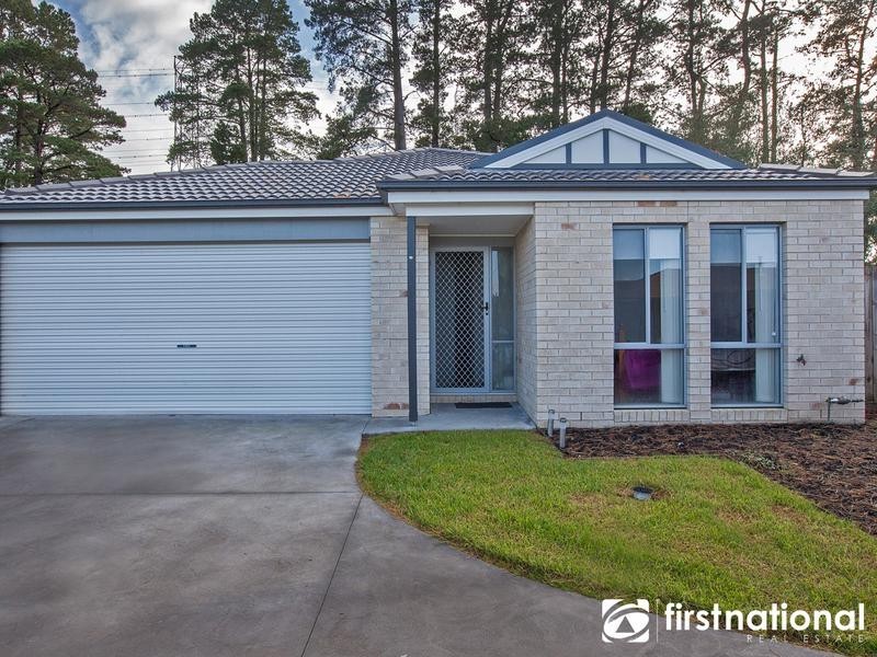 10/7 Melissa Way, Pakenham VIC 3810