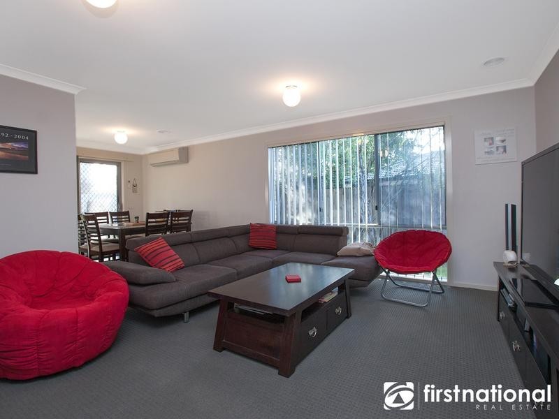 10/7 Melissa Way, Pakenham VIC 3810