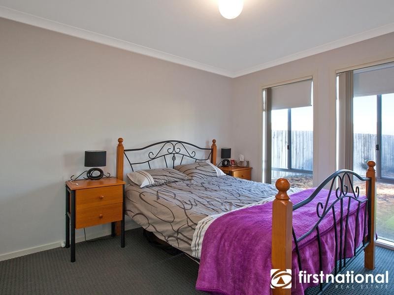 10/7 Melissa Way, Pakenham VIC 3810