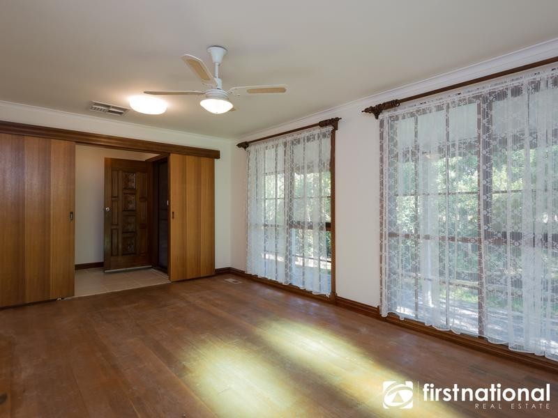 4 Atkins Road, Pakenham VIC 3810