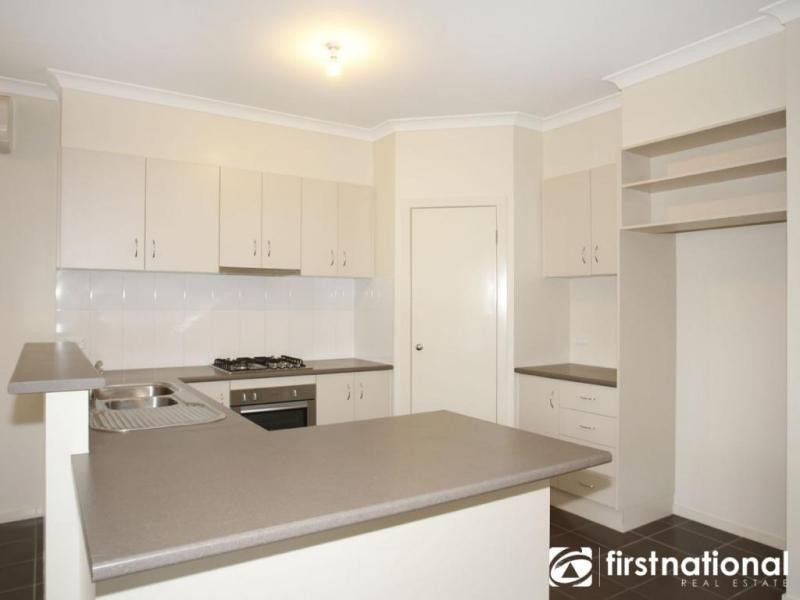 4 Cohens Way, Pakenham VIC 3810