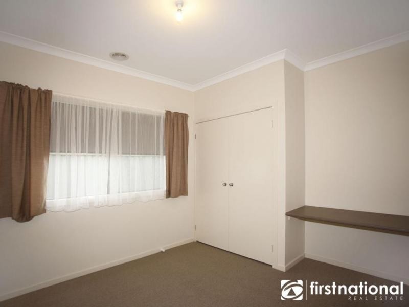 4 Cohens Way, Pakenham VIC 3810