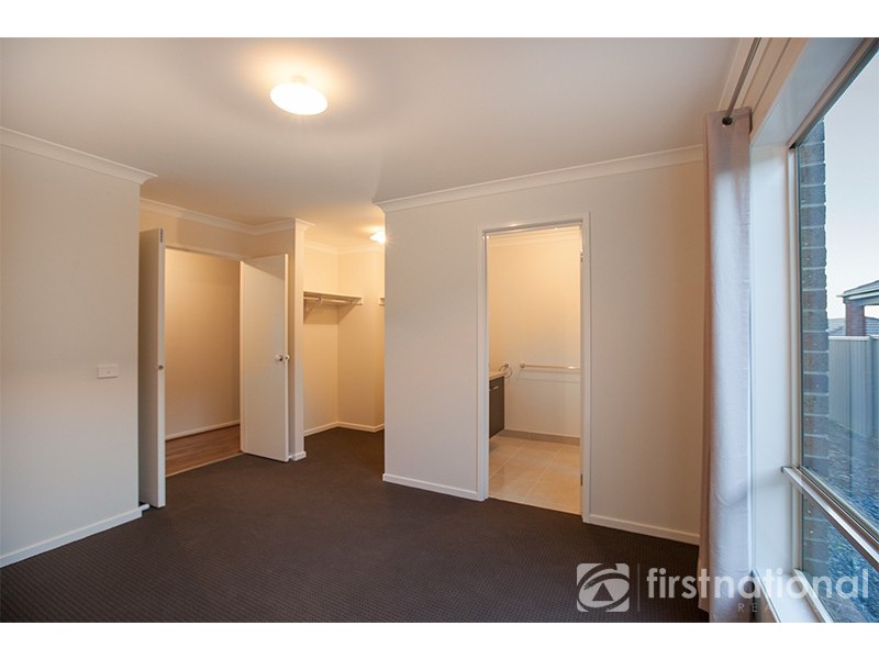 10 Quirk Road, Pakenham VIC 3810