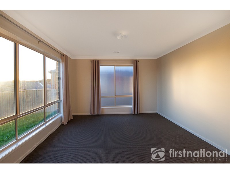 10 Quirk Road, Pakenham VIC 3810