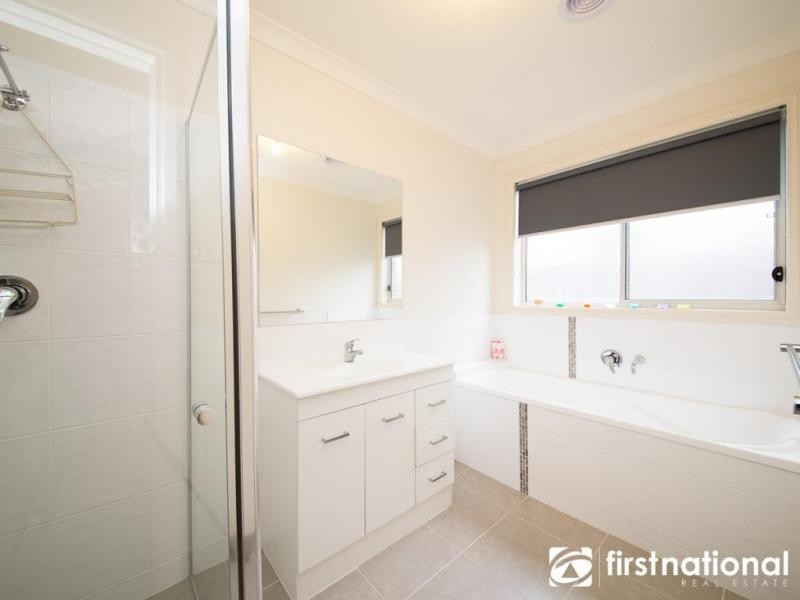 5 Greta Court, Pakenham VIC 3810