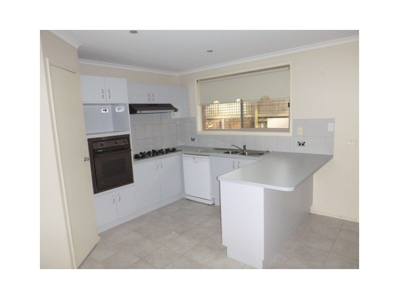 15 Kelly Court, Pakenham VIC 3810