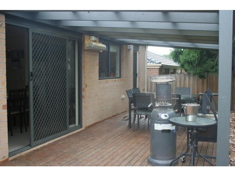 4/108 Ahern Road, Pakenham VIC 3810