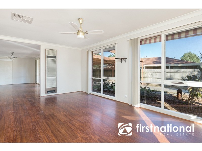 39 Kingston Avenue, Pakenham VIC 3810